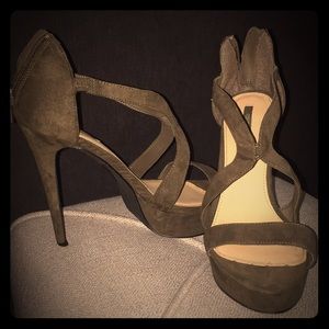 Forever 21 Green heels